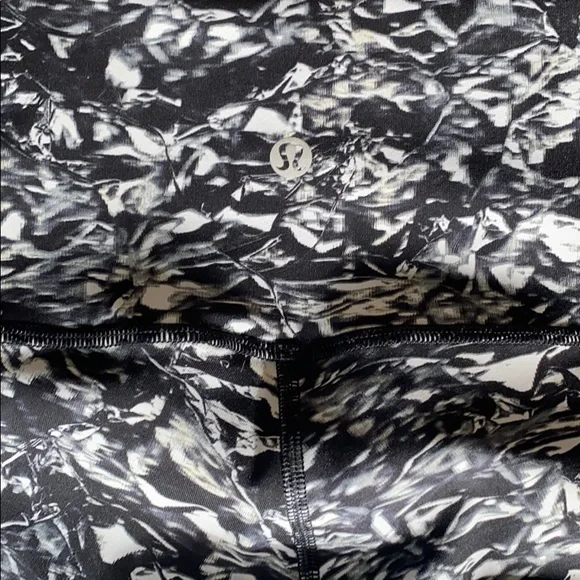 Lululemon Wunder unders - Picture 3 of 5